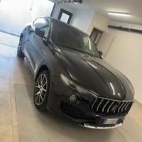 Maserati levante 3.0 250cv
