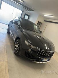 Maserati levante 3.0 250cv
