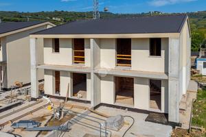 VILLA A SCHIERA A SOAVE