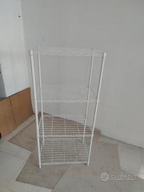 scaffale a torre in filo metallico 