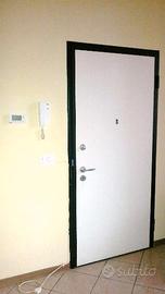 3 Vani con 2 Camere, Balconi, Giardino, Posto auto