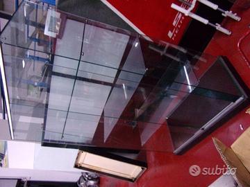 Vetrina espositore per ricambi moto e auto