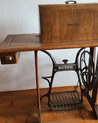 Macchina cucire Condor vintage con mobile legno