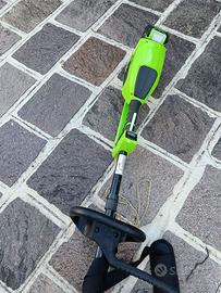 Tagliabordi Greenworks a batteria