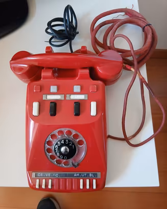 telefono rosso 