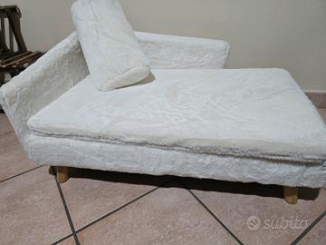 divanetto nuovo x cani o gatti 