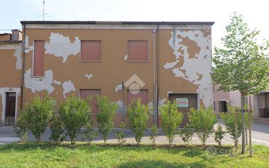 MULTILOCALE A MARCARIA