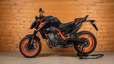 Duke 890 R KTM