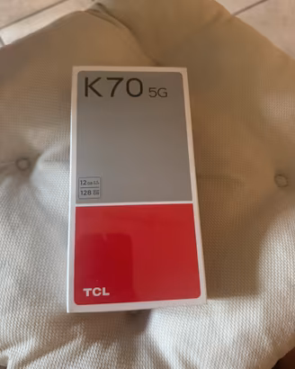 Smartphone entry-level TCL K70