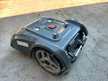 Robot rasaerba zucchetti Stiga autoclip
