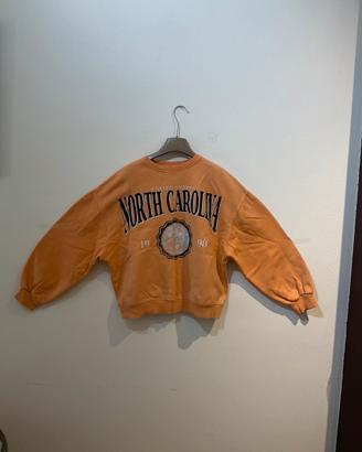 Felpa color pesca bershka con scritte