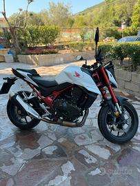 Honda Hornet 750 – Pari al nuovo