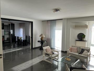 Prestigioso appartamento zona centrale 210 mq