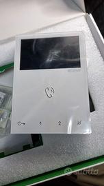 Monitor videocitofono a colore vivavoce comelit