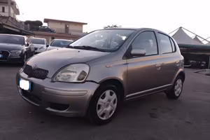 Toyota Yaris 1.4 tdi D-4D cat 5 porte Sol