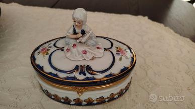 Portagioie in ceramica stile Capodimonte