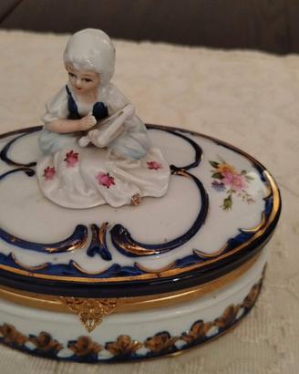 Portagioie in ceramica stile Capodimonte