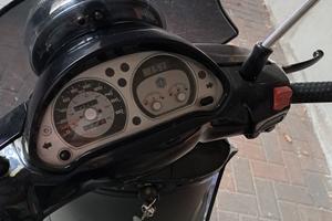 Scooter Beverly 400 Tourer