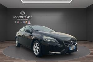 VOLVO V40 D2 1.6 Powershift Momentum