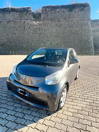 Toyota IQ 1.0