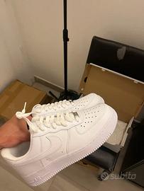 Nike Air Force 1 bianco taglia 40 nuove