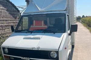Iveco Fiat 35-10 d'epoca, anno 1987 ,gemellato