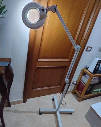lampada professionale estetista 