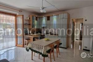 Bivani e mezzo con terrazza a Sant'Anna di Riposto