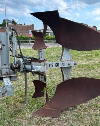 Aratro monovomere fuori solco Scalmana