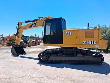 Escavatore Caterpillar 219D LC