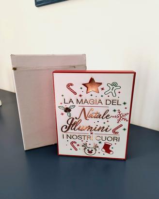 decorazione natalizia in legno, con illuminazione