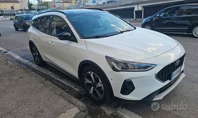 FORD FOCUS  automatica