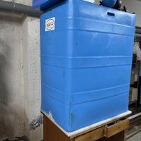 Serbatoio 500 litri in plastica blu