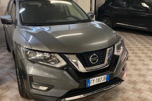 Nissan X-Trail dCi 150 2WD N-Connecta