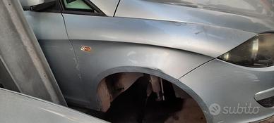 SEAT ALTEA XL 2010 - PARAFANGO DESTRO