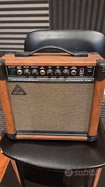 Amplificatore per chitarra e voce behringer