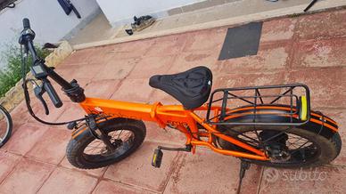 Bicicletta elettrica pieghevole EMG Bomber 20FB09