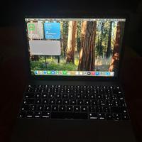 macbook 12 con seequoia 2026 air perfetto ssd 250