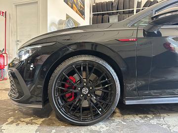 Cerchi NUOVI Volkswagen Golf GTI raggio 19 cod.382