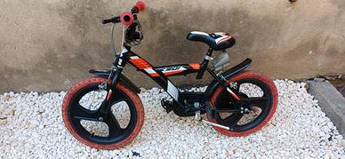 Bici 16" Bimbo o Bimba con Rotelle e cavalletto