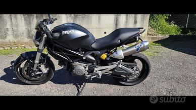 Ducati Monster 696 2008