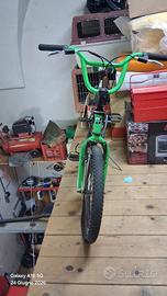  bicicletta bmx 