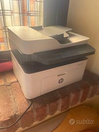Stampante HP multifunzione HP Laser 137fnw