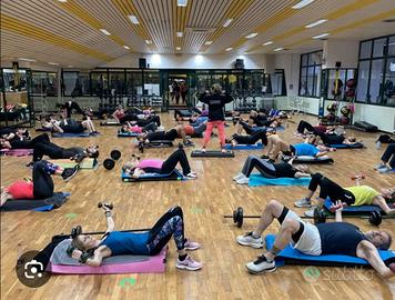 4 mesi  Pilates.Posturale e acqua gym