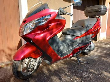 Suzuki Burgman AN 400