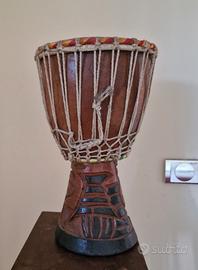 Bongo artigianale africano