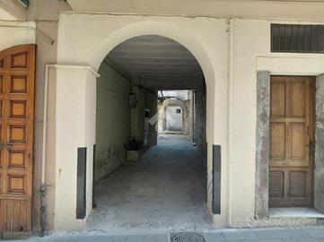 CASA SEMINDIPENDENTE A CONTRADA