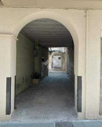 CASA SEMINDIPENDENTE A CONTRADA