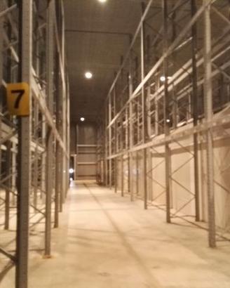 Capannone 4000 mq con ribalte e coibentato