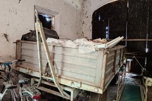 Rimorchio agricolo targato con sponde
